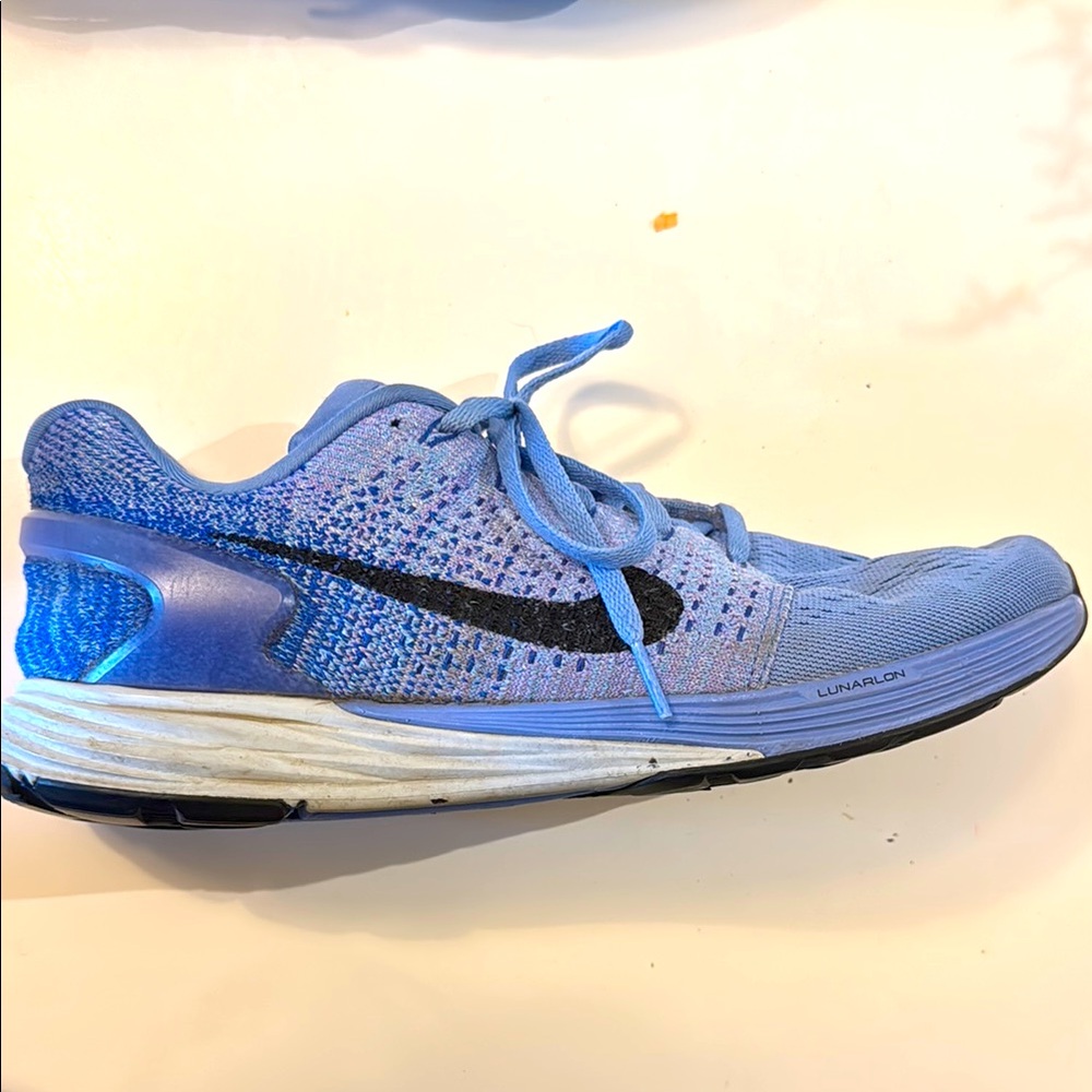 Blue Nike Lunar glide 7